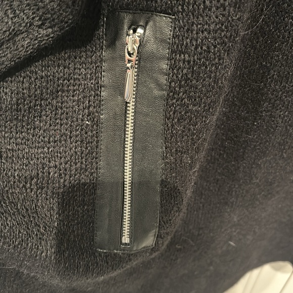 Chico’s sweater .3/4 sleeve,faux leather trim around neckline,sleeves and pocket - Picture 4 of 8